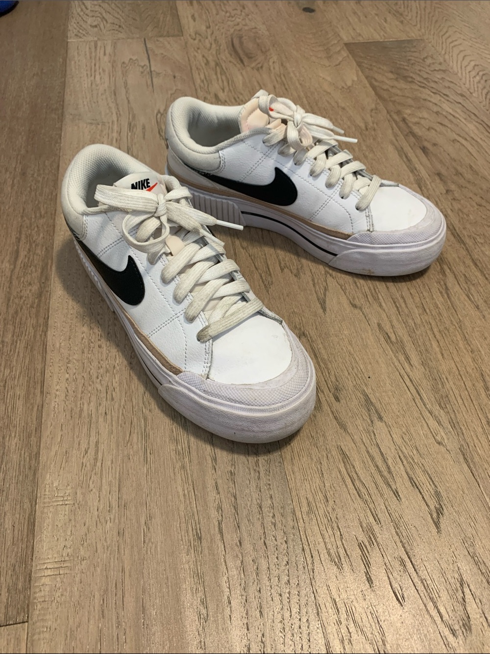Nike Court Legacy Lift Sneakers Size 8